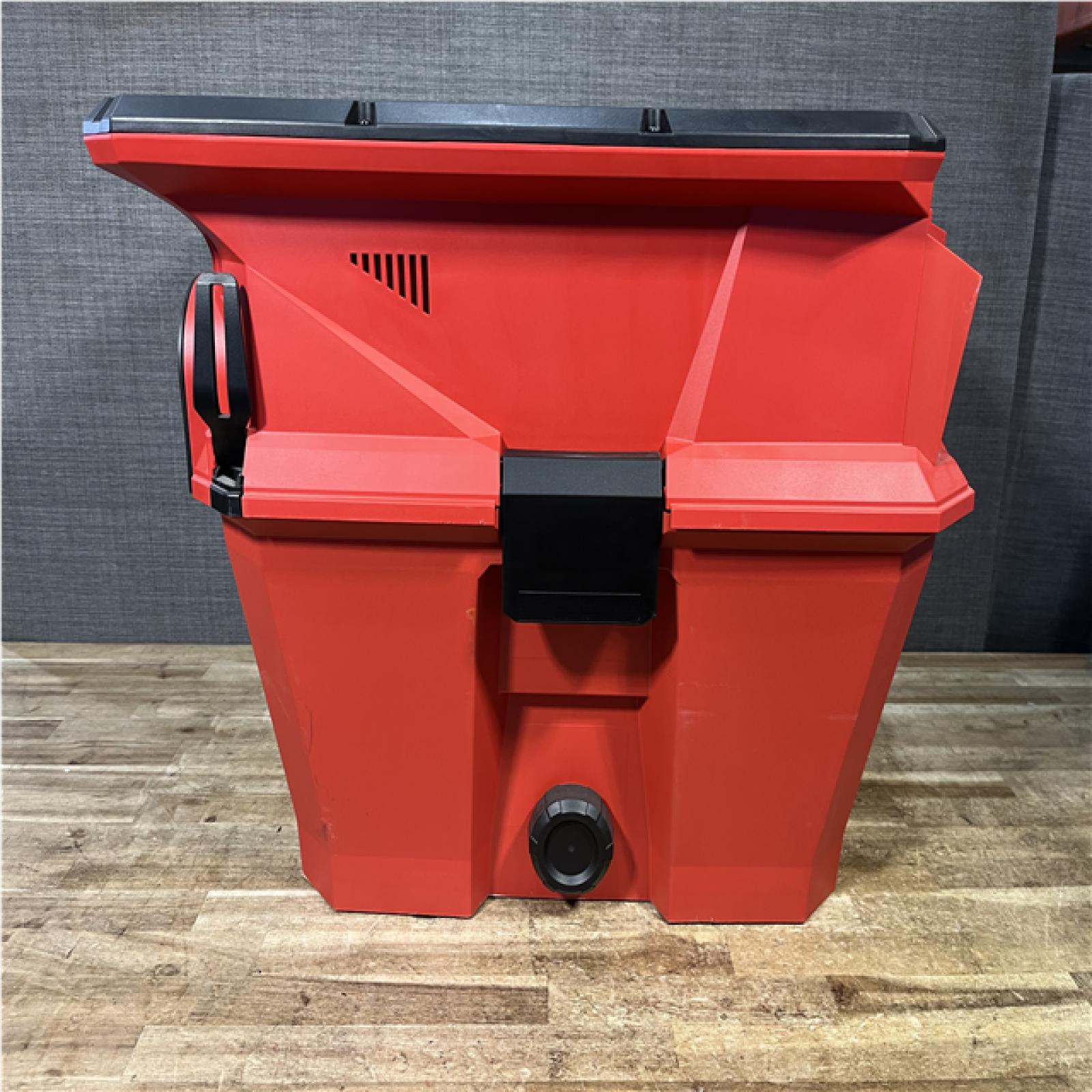 Houston Location AS-IS Milwaukee M12 FUEL 12-Volt Lithium-Ion Cordless Wet/Dry Vacuum