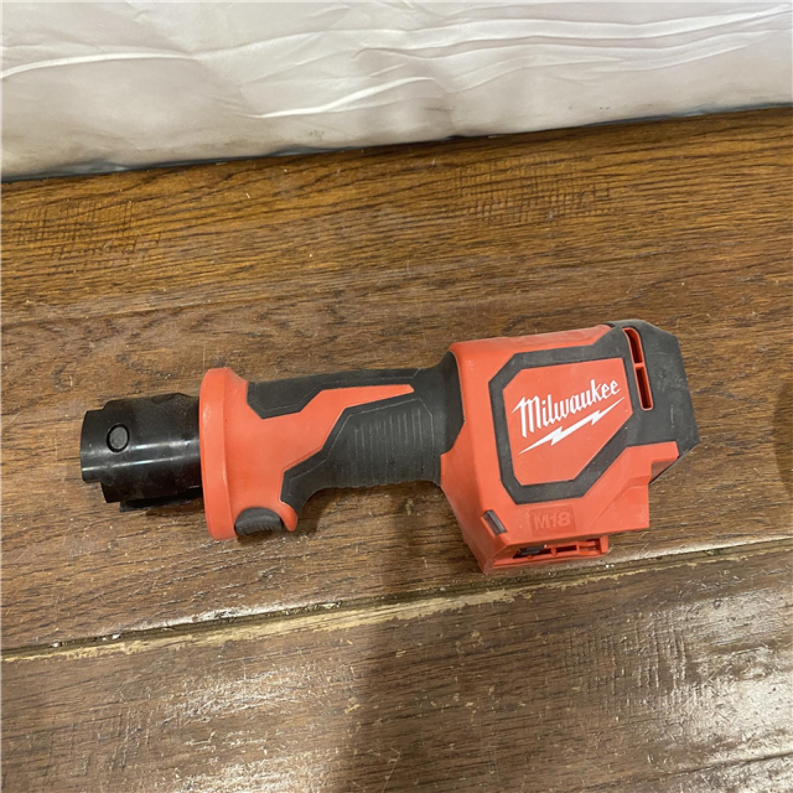 AS-IS Milwaukee 2674-22P - M18 Short Throw Press Tool Kit - Viega PureFlow & T.