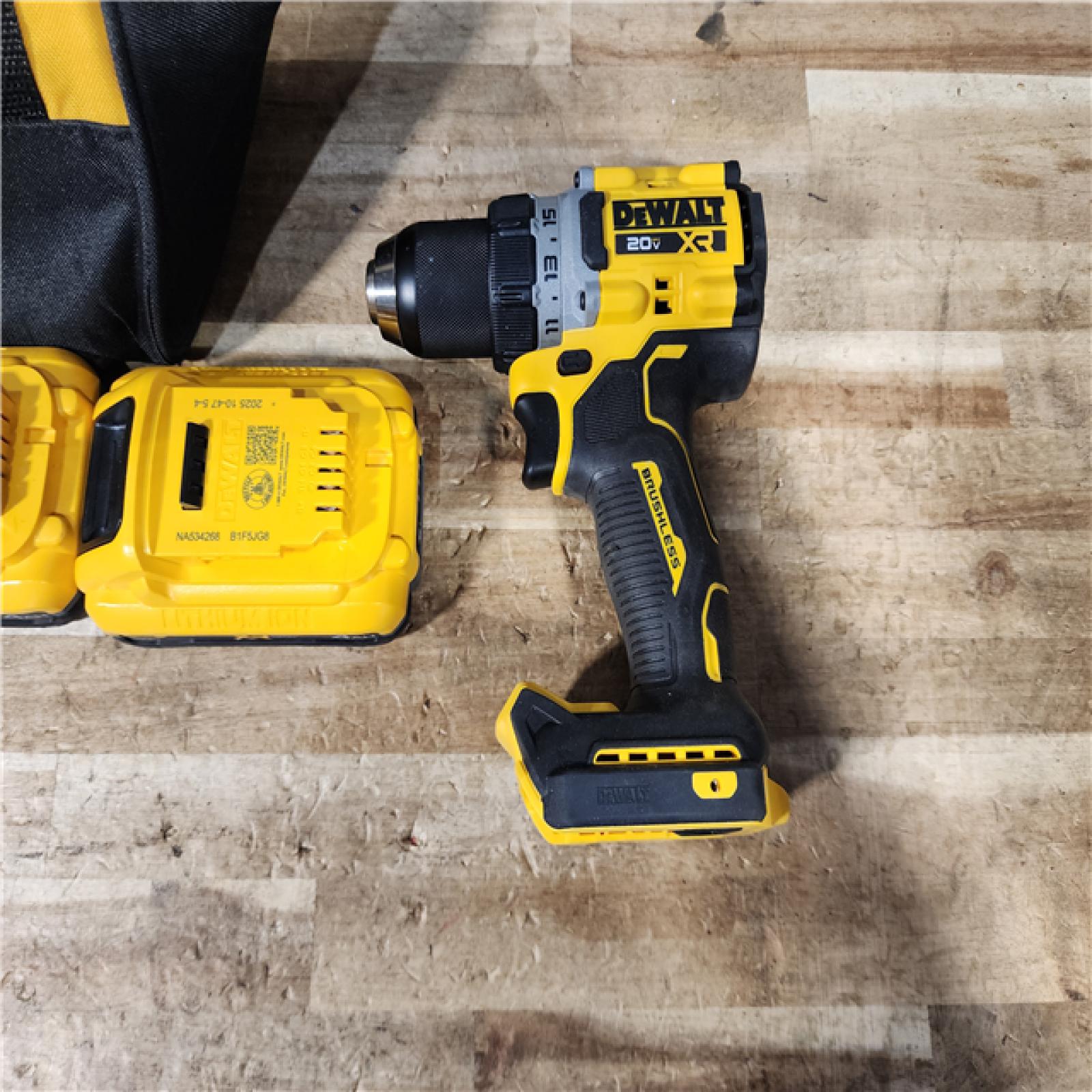 HOUSTON LOCATION - AS - IS DEWALT 20V MAX XR Brushless Cordless 1/2 in. Drill/Driver COMBO KIT