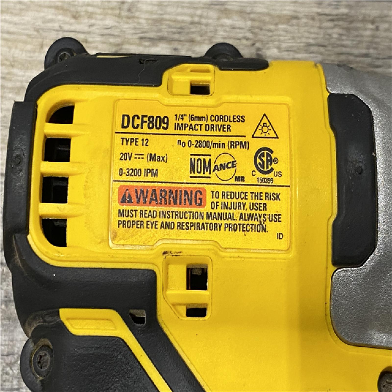 AS-IS DEWALT Atomic 20V Max Lithium-Ion Brushless Cordless Compact 1/4 in. Impact Driver Kit