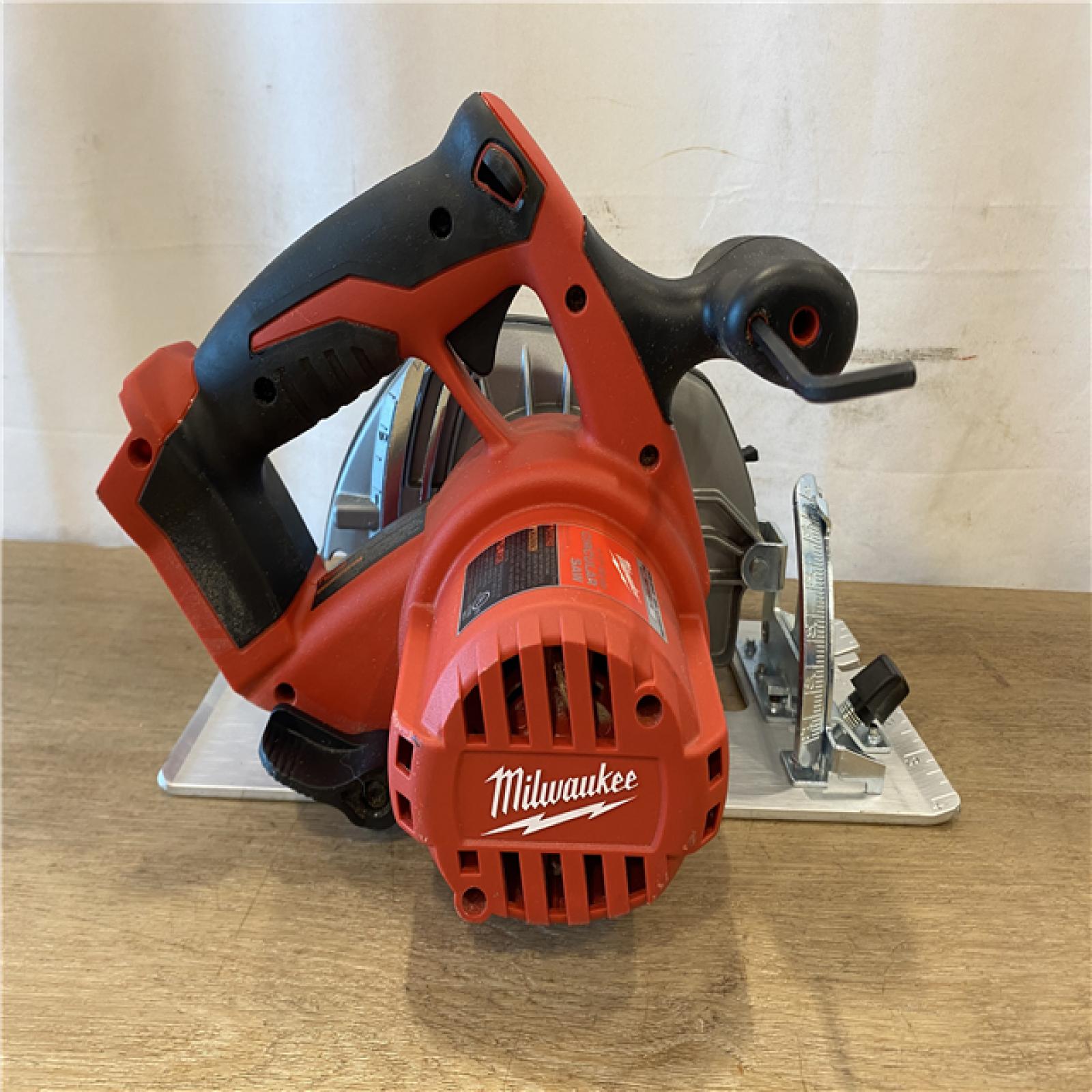 AS IS- Milwaukee 18V Lithium-Ion Cordless 6-1/2 in. Circular Saw (Tool-Only)