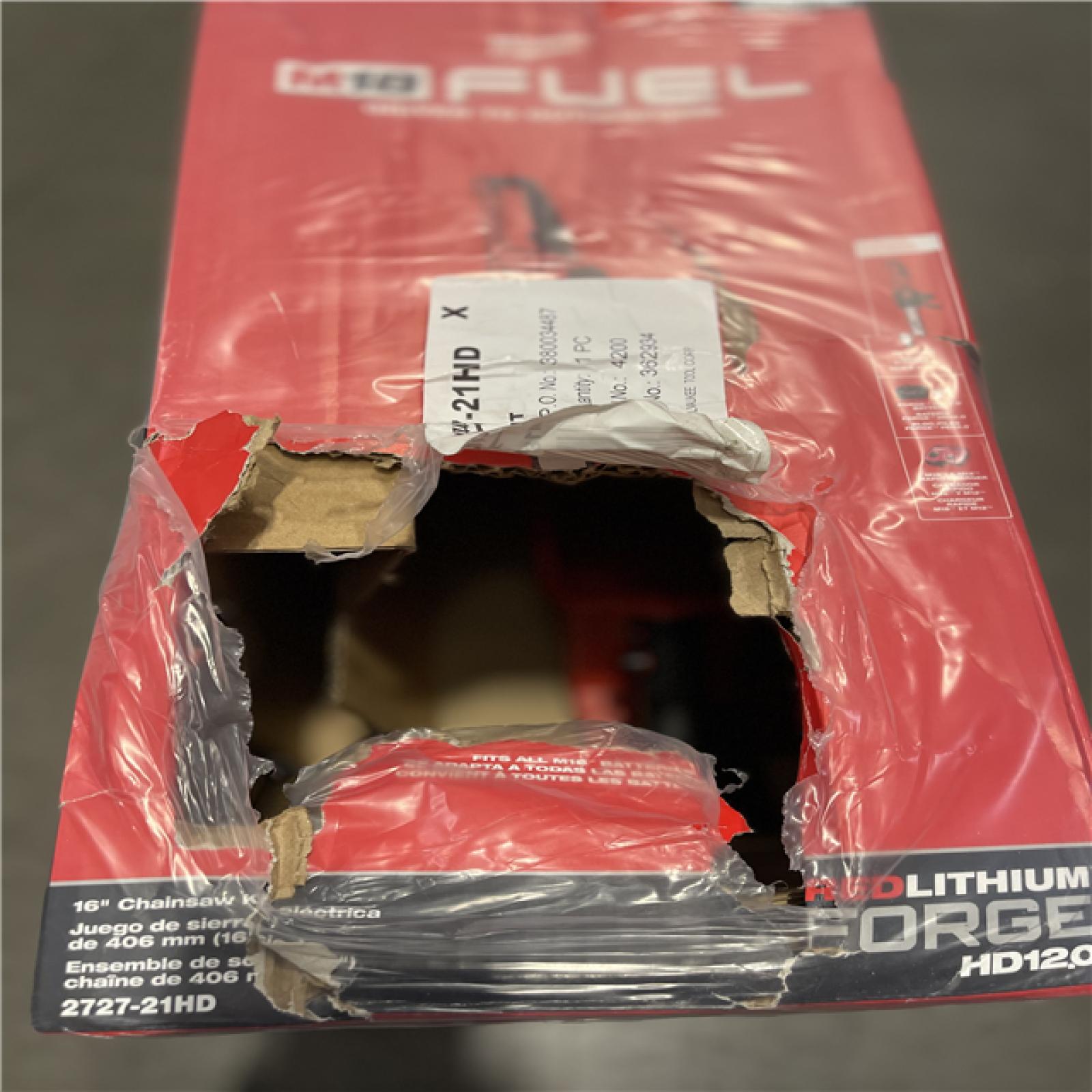 NEW! - Milwaukee M18 FUEL 16 in. 18V Lithium-Ion Brushless Battery Chainsaw (TOOL ONLY)