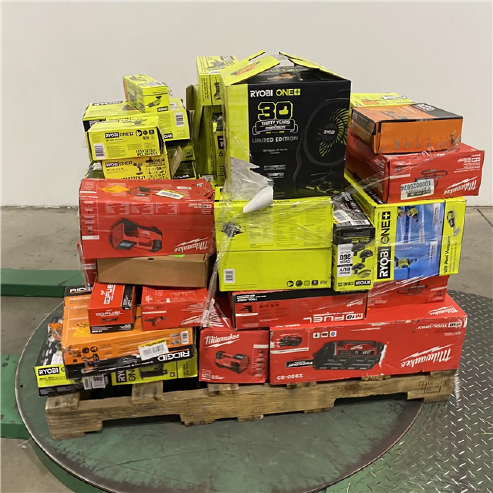 Dallas Location - As-Is Tool Pallet
