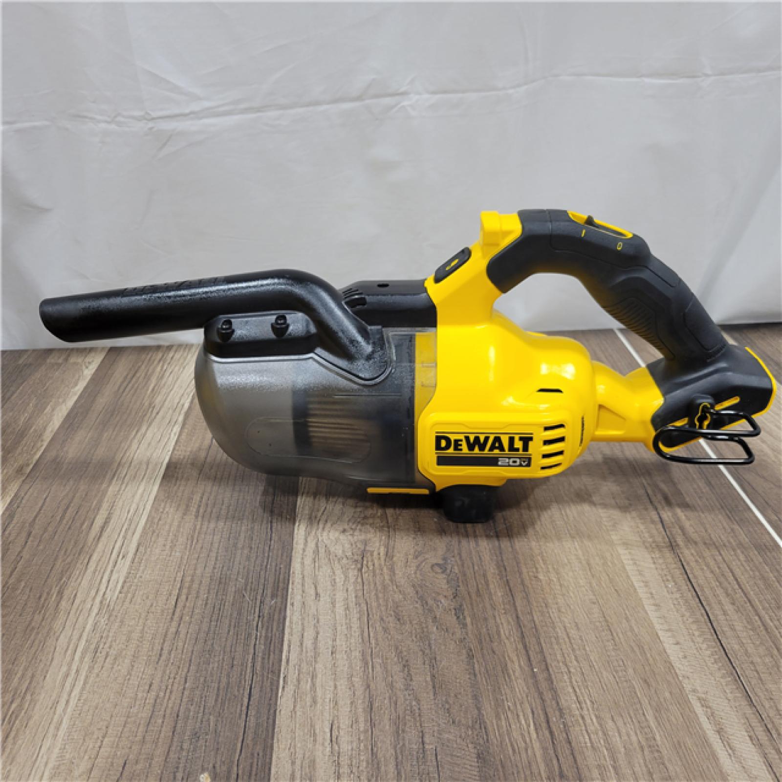 AS-IS DEWALT 20V Lithium-Ion Cordless Dry Hand Vacuum kit  (Tool Only)