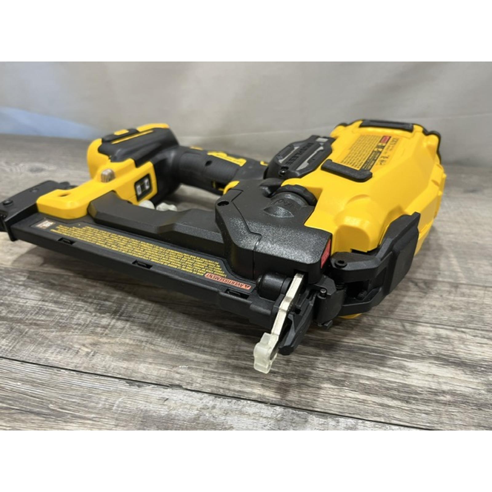 AS-IS DEWALT 20V MAX XR 18 Gauge Cordless Brad Nailer (Tool Only)