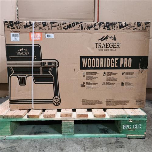 Phoenix Location NEW Traeger Woodridge Pro Wi-Fi Pellet Grill and Smoker in Black (Sealed)