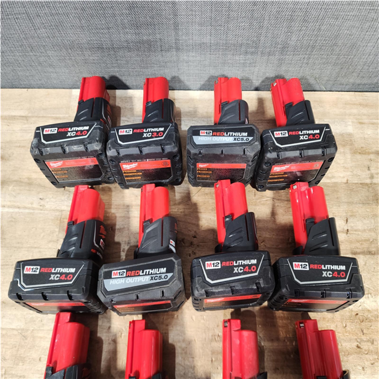 HOUSTON LOCATION - AS - IS MILWAUKEE BATTERY PACK QTY - 16