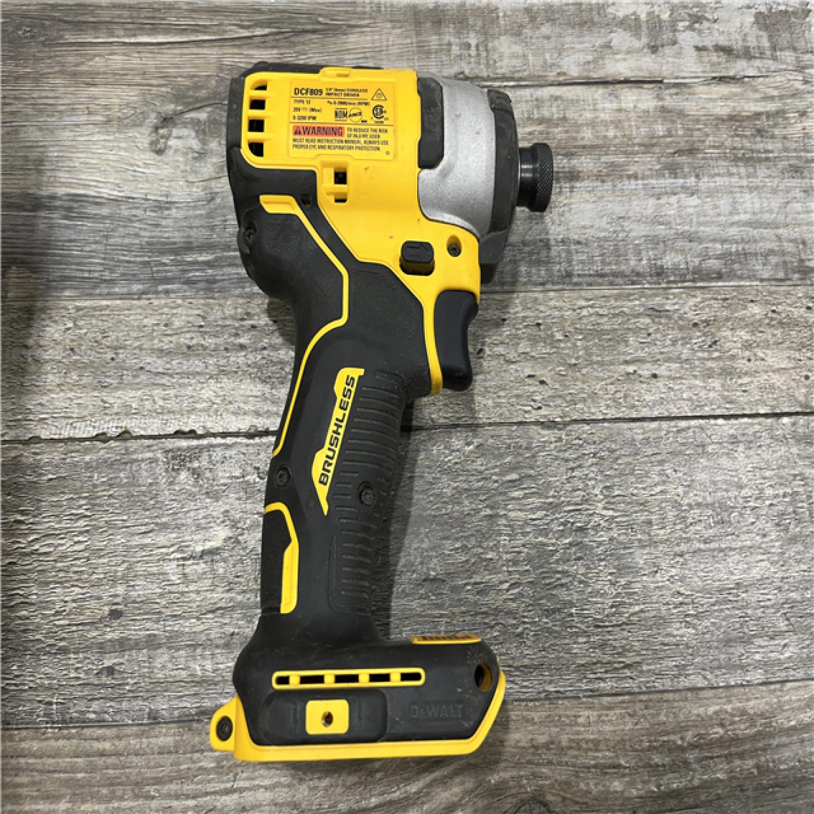 AS-IS DEWALT Atomic 20V Max Lithium-Ion Brushless Cordless Compact 1/4 in. Impact Driver Kit