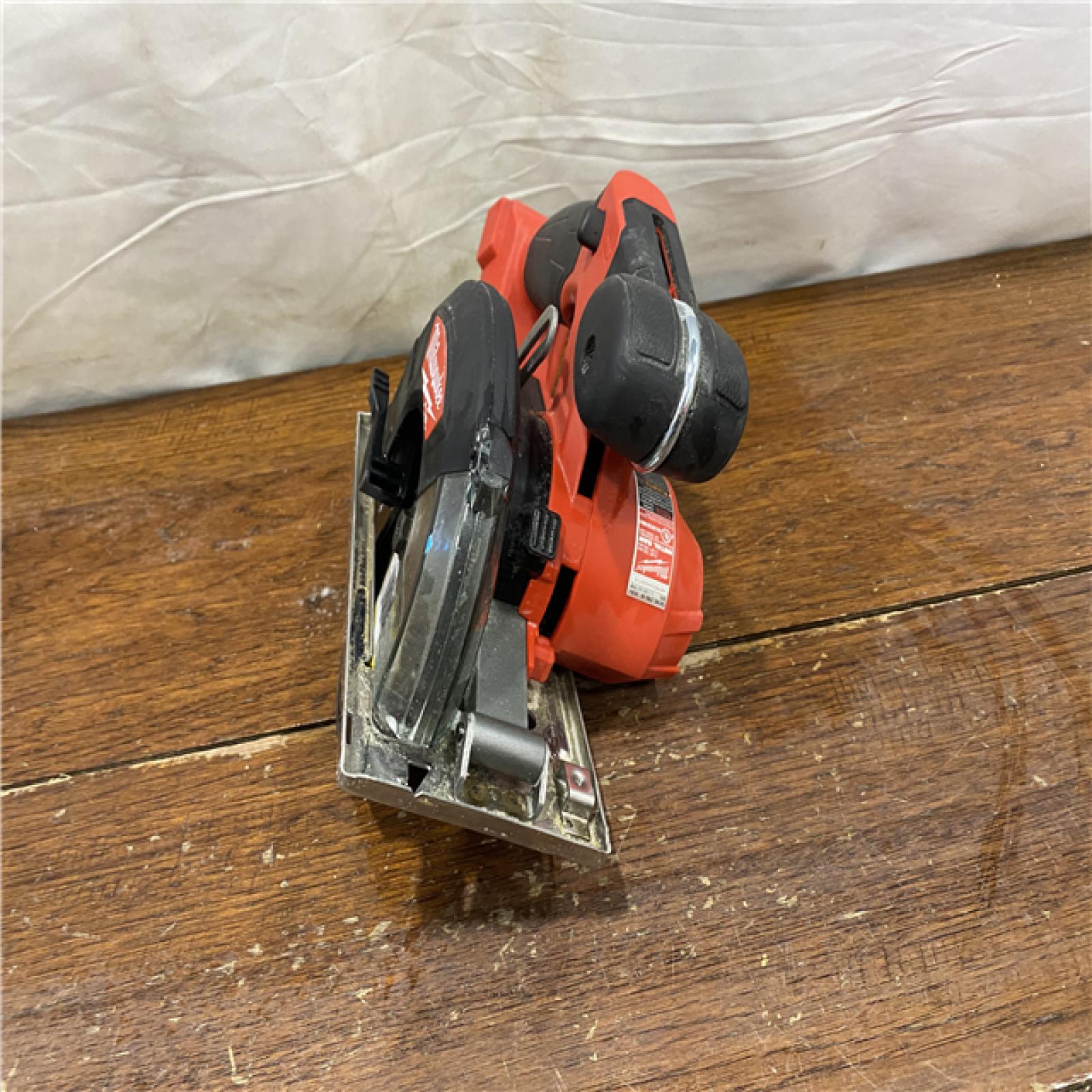 AS-IS Milwaukee 2782-20 M18 FUEL 18V Brushless Lithium-Ion 5-3/8 Cordless Metal Saw