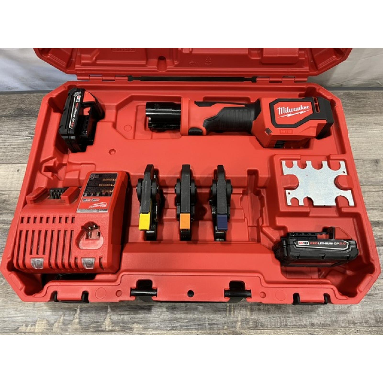AS-IS Milwaukee 18V Lithium-Ion Cordless Short Throw PEX Press Tool Kit