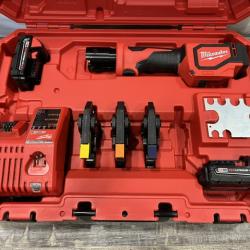 AS-IS Milwaukee 18V Lithium-Ion Cordless Short Throw PEX Press Tool Kit