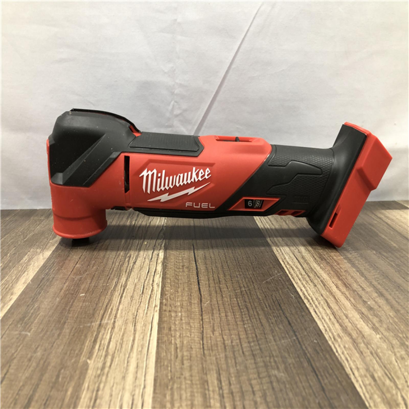 AS-IS Milwaukee  FUEL 18V Lithium-Ion Cordless Brushless Oscillating Multi-Tool (Tool-Only)