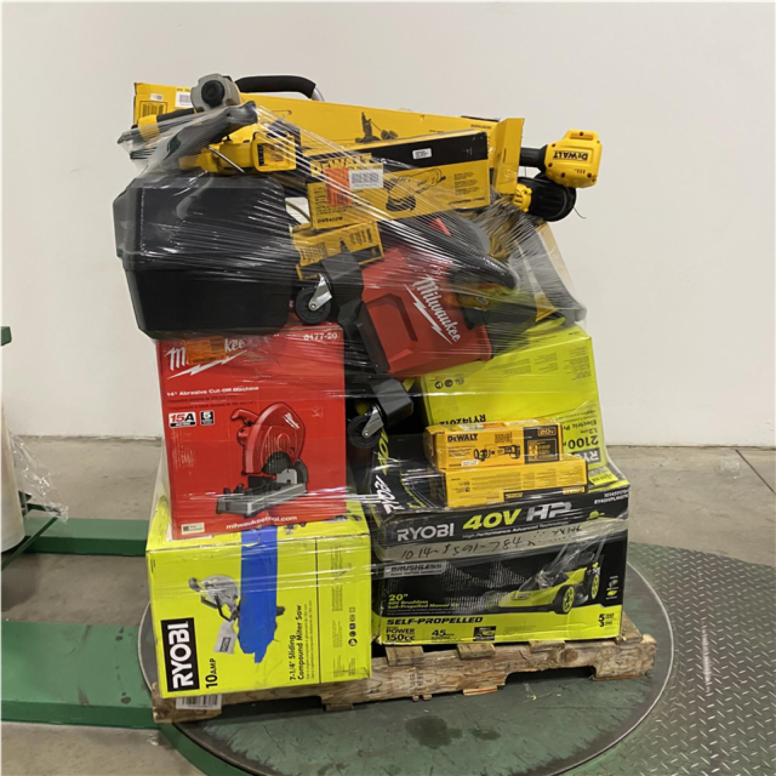 Dallas Location - As-Is Tool Pallet