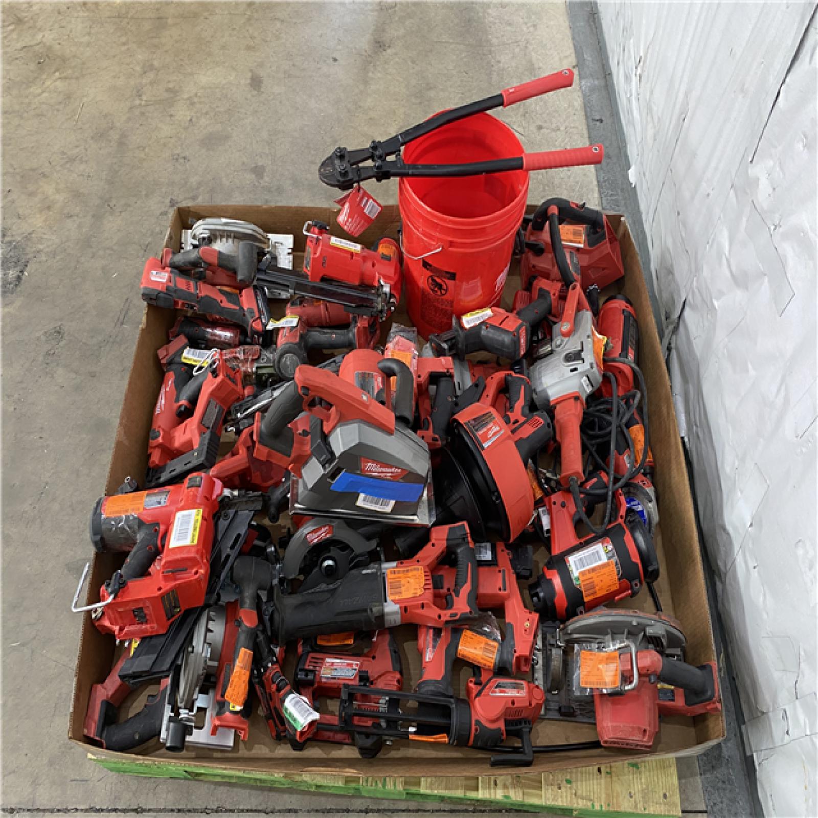 Houston Location AS IS - Tool Pallet