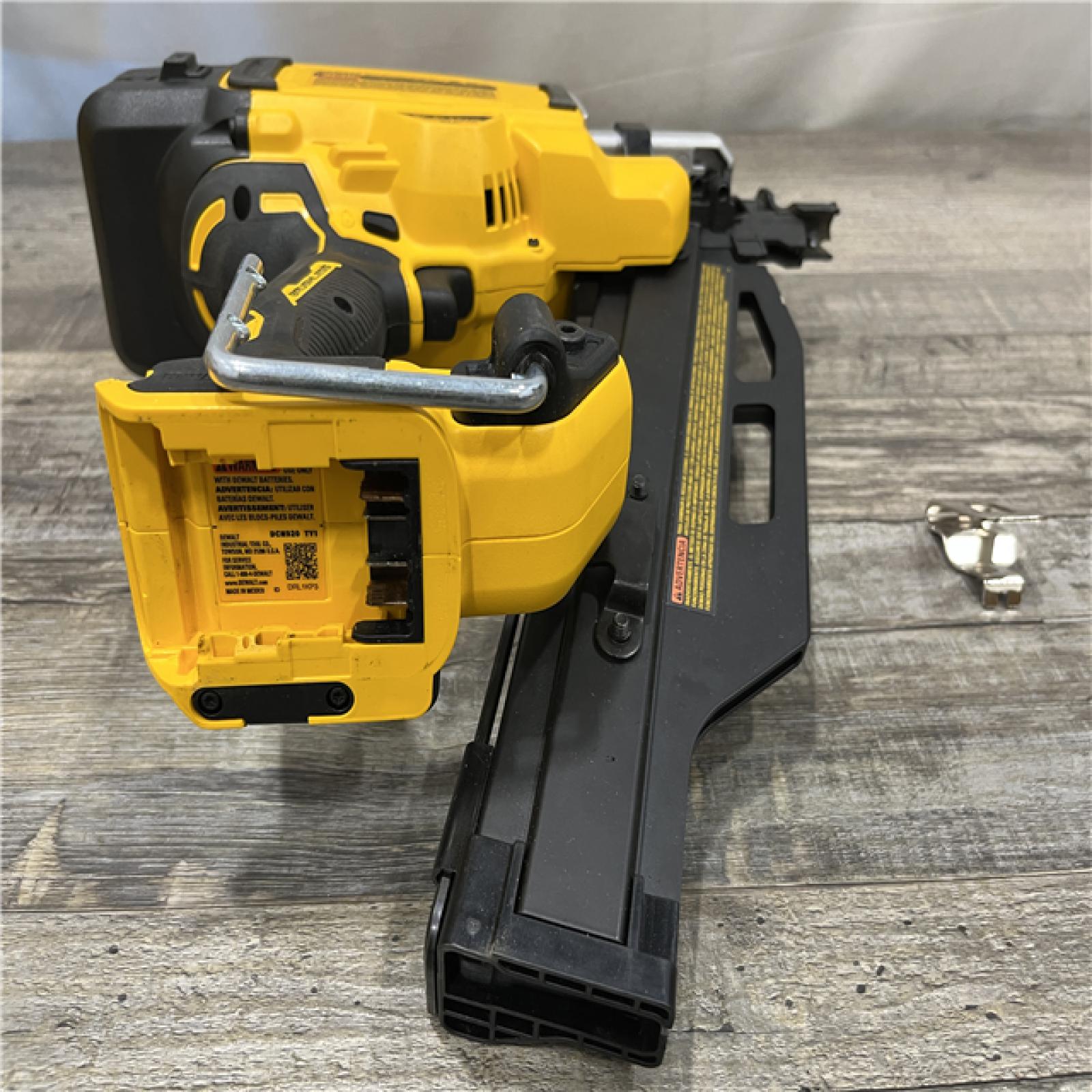 AS-IS DEWALT 20-Volt 21° Cordless Framing Nailer (Tool-Only)