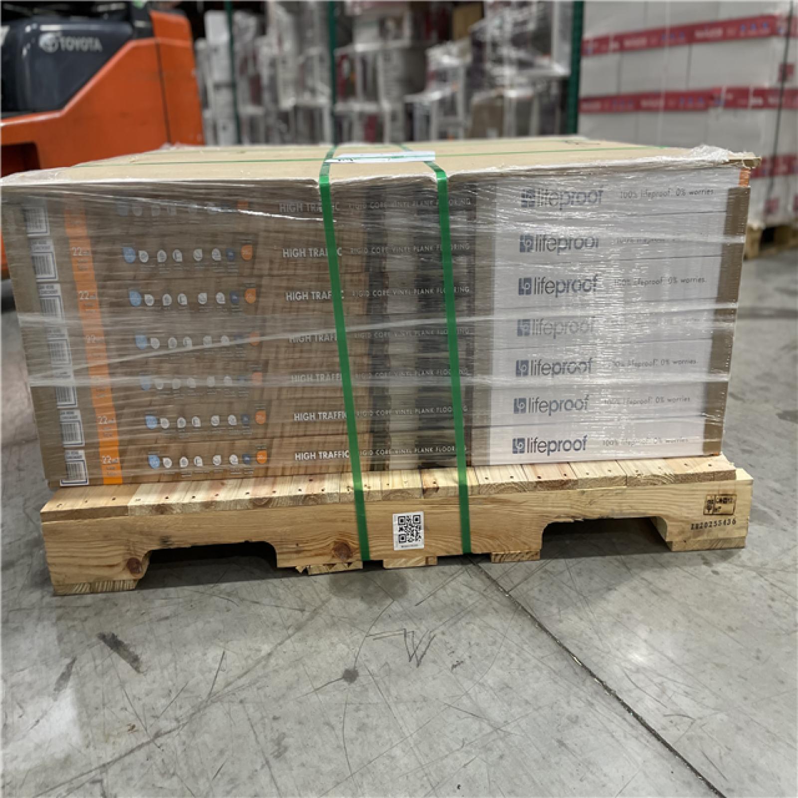 DALLAS LOCATION -LIFEPROOF Fresh Oak 22 MIL x 8.7 in. W x 48 in. L Click Lock Waterproof Luxury Vinyl Plank Flooring (20.1 sqft/case)PALLET-(28 UNITS)