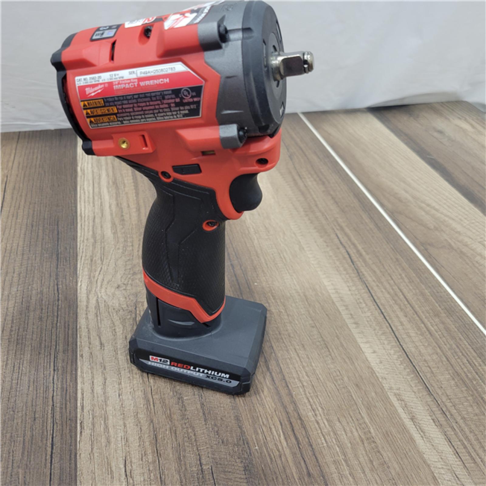 GOOD MILWAUKEE  M12 FUEL 12V Li-Ion Brushless Cordless Stubby 3/8 in. Impact Wrench Kit W/(1) 5.0 Ah High Output Battery