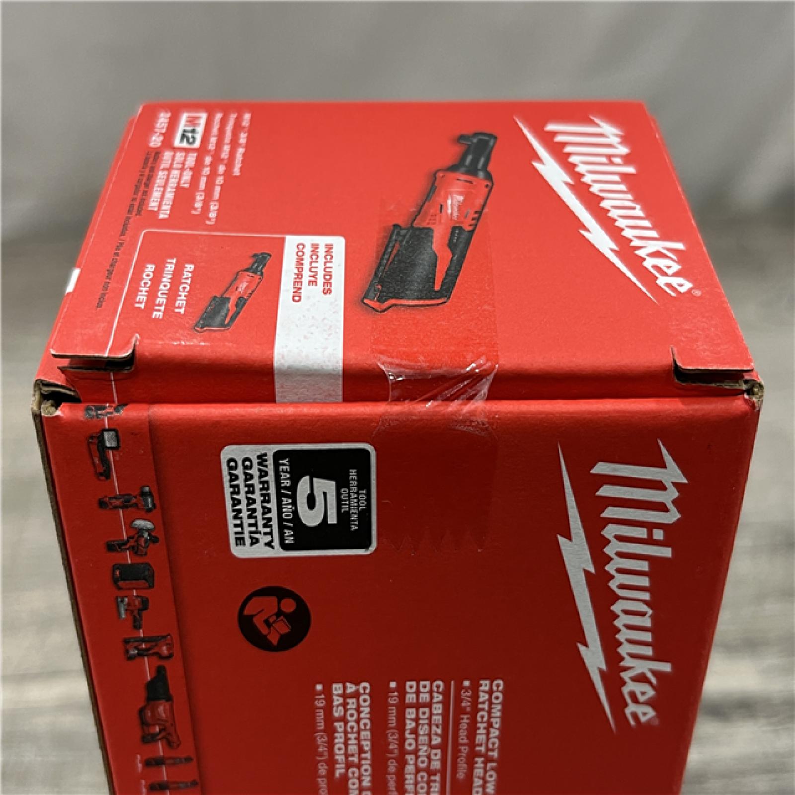 NEW - Milwaukee 12V Lithium-Ion Cordless 3/8 in. Ratchet (Tool-Only)