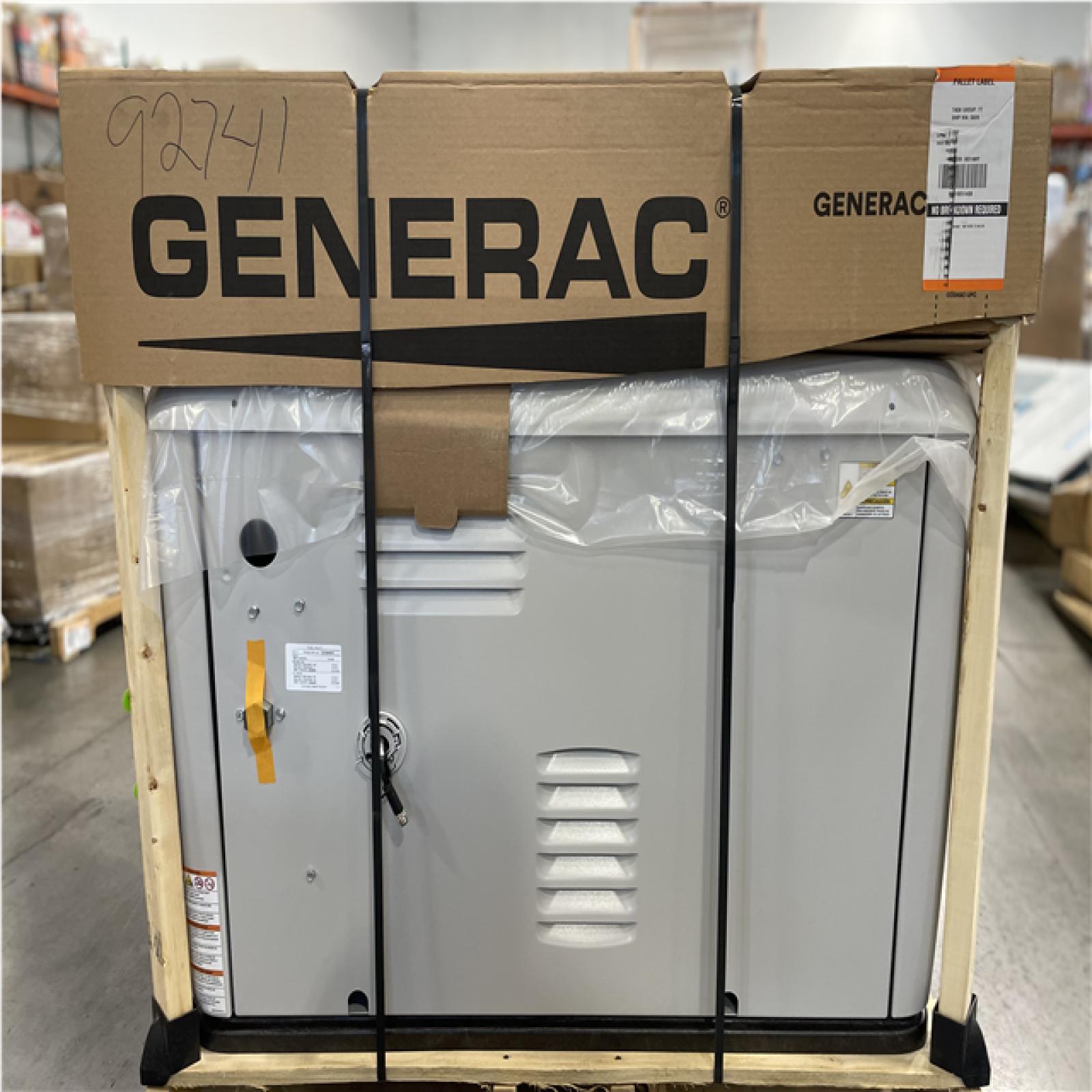DALLAS LOCATION- GENERAC 14kW Air-Cooled Auto Start Natural Gas or Propane Whole House Generator and 200 Amp Transfer Switch
