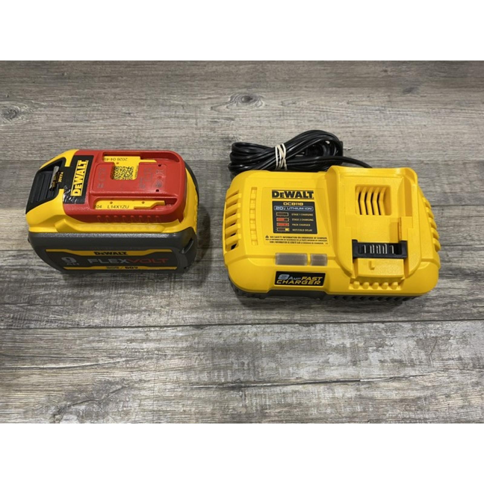 AS-IS DEWALT 20V/60V MAX FLEXVOLT Lithium-Ion 9.0Ah Battery and Charger Starter Kit