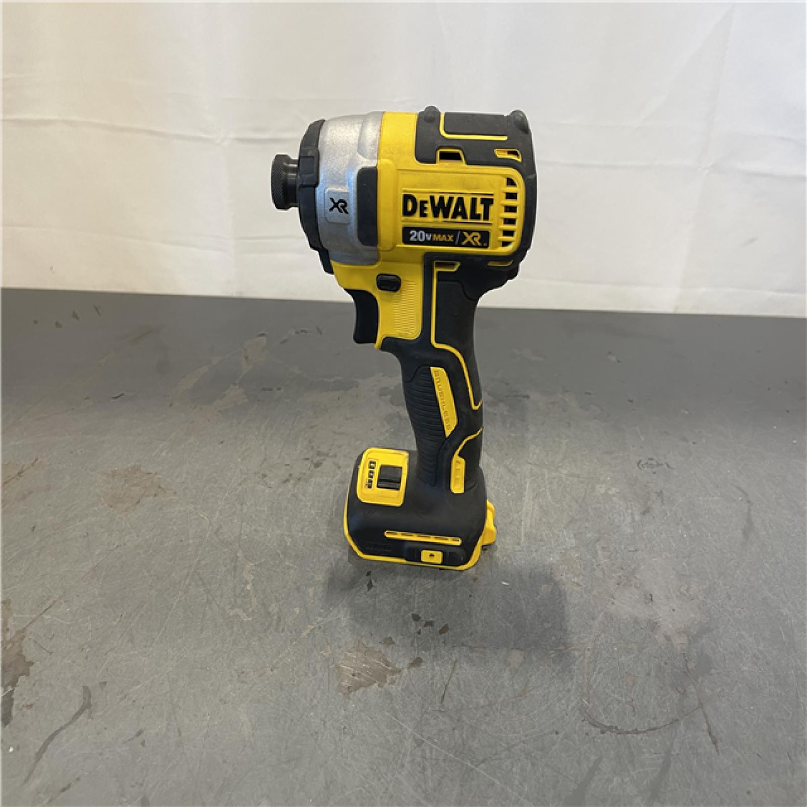 AS-IS - Dewalt 20V MAX XR Cordless Brushless 3-Speed 1/4 in. Impact Driver