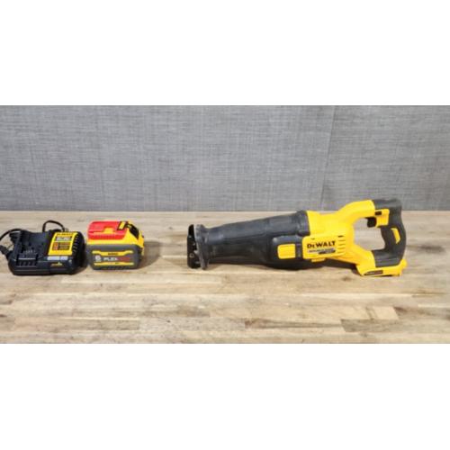 HOUSTON LOCATION - AS-IS FLEXVOLT 60V MAX Cordless Brushless Reciprocating Saw Kit with (1) FLEXVOLT 6.0Ah Battery