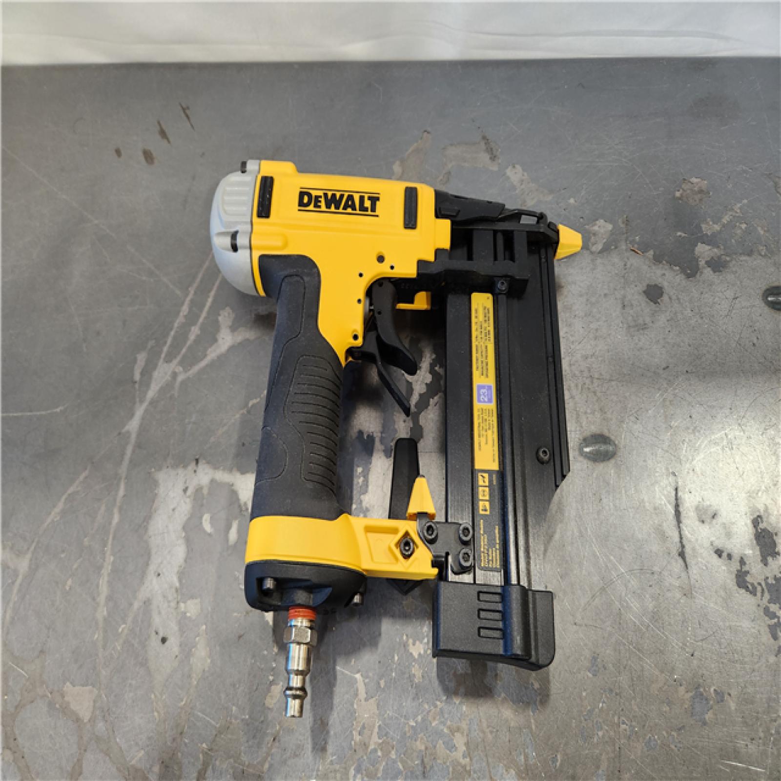 AS-IS- Dewalt-DWFP2350K 23 GA Pin Nailer