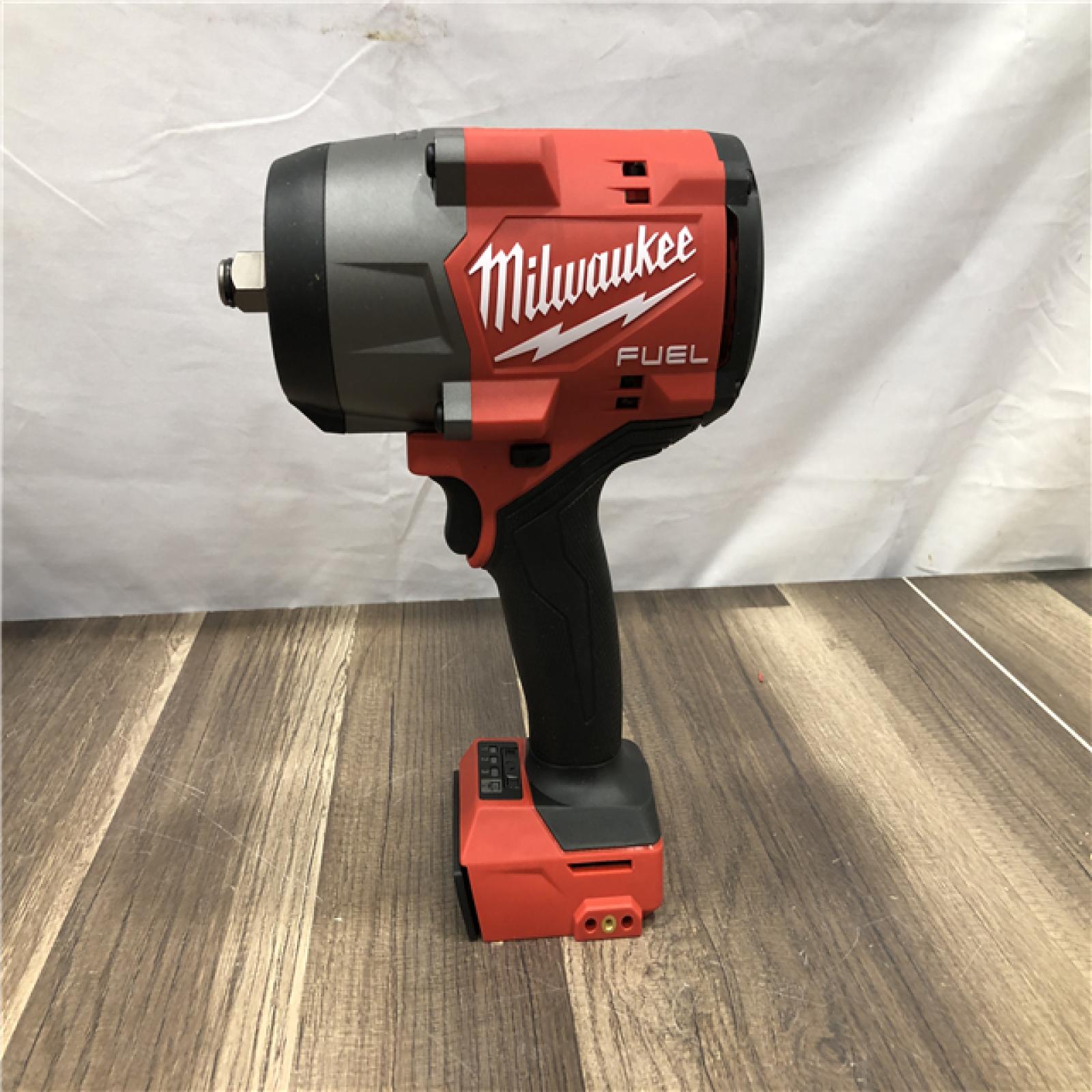 AS-IS Milwaukee FUEL 18V Lithium-Ion Brushless Cordless 1/2 in. Impact Wrench w/Friction Ring Kit
