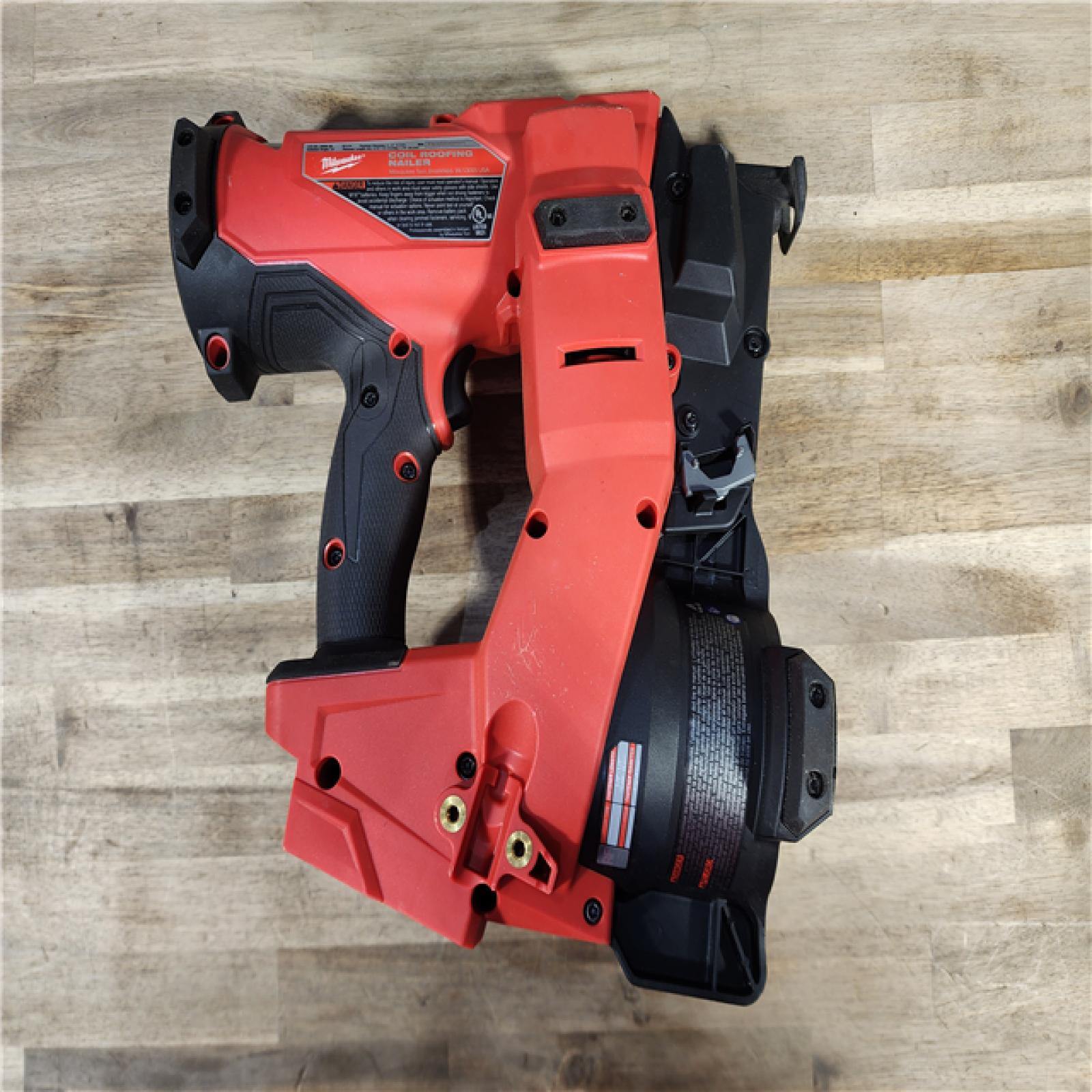 HOUSTON LOCATION - AS-IS M18 FUEL 18-Volt Lithium-Ion Brushless Cordless Coil Roofing Nailer (Tool Only)