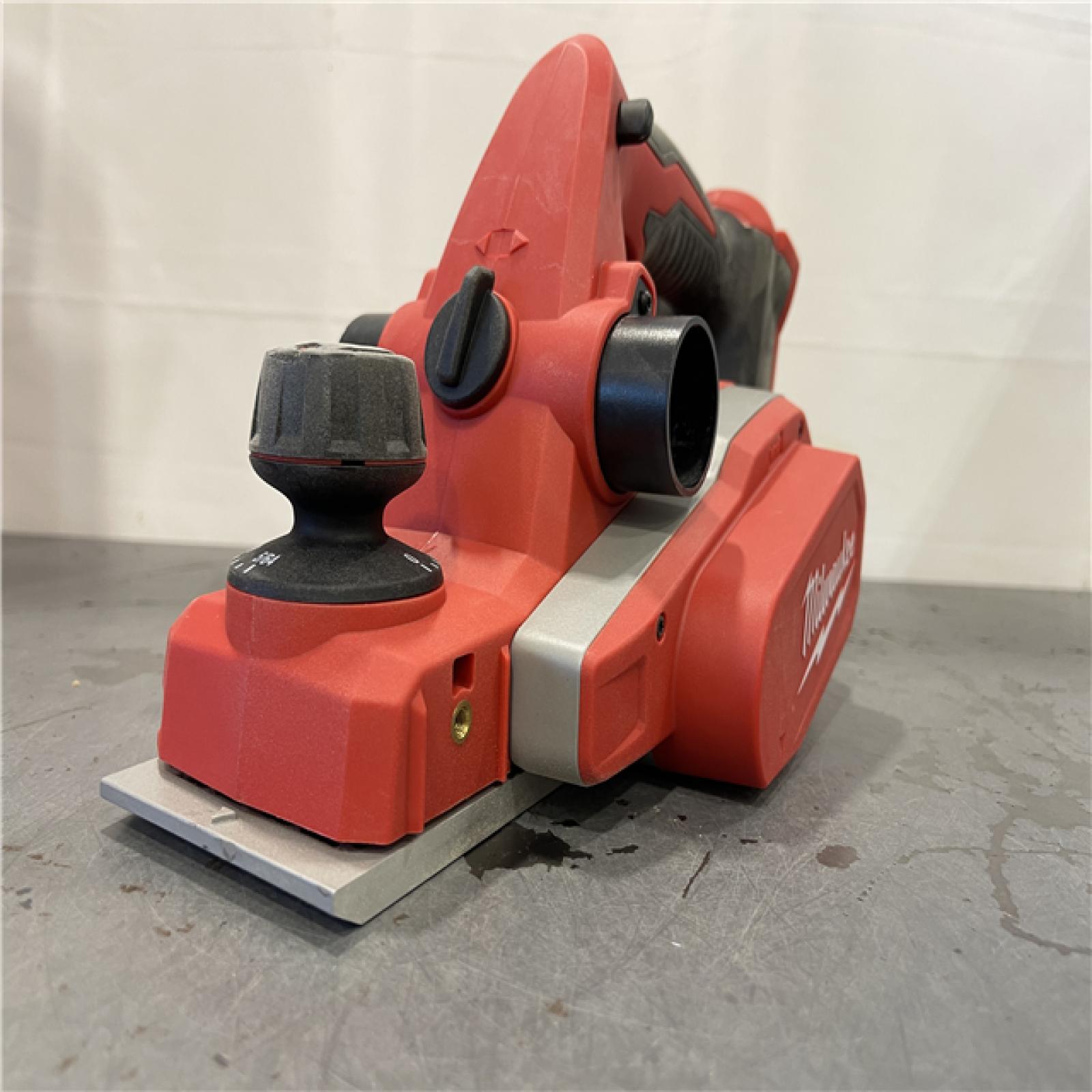 AS-IS - Milwaukee M18 18-Volt Lithium-Ion Cordless 3-1/4 in. Planer