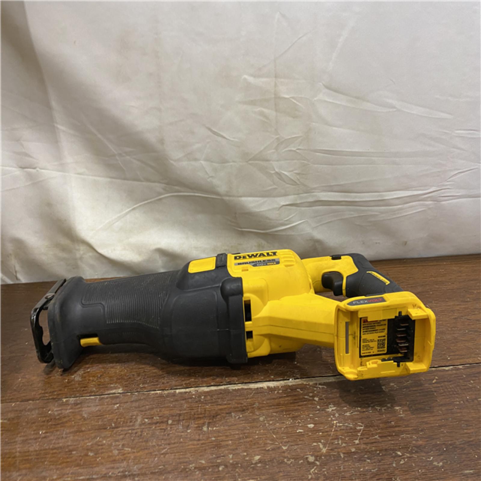 AS-IS DeWalt DCS389B FLEXVOLT 60V MAX Cordless Brushless Reciprocating Saw (Tool-Only)