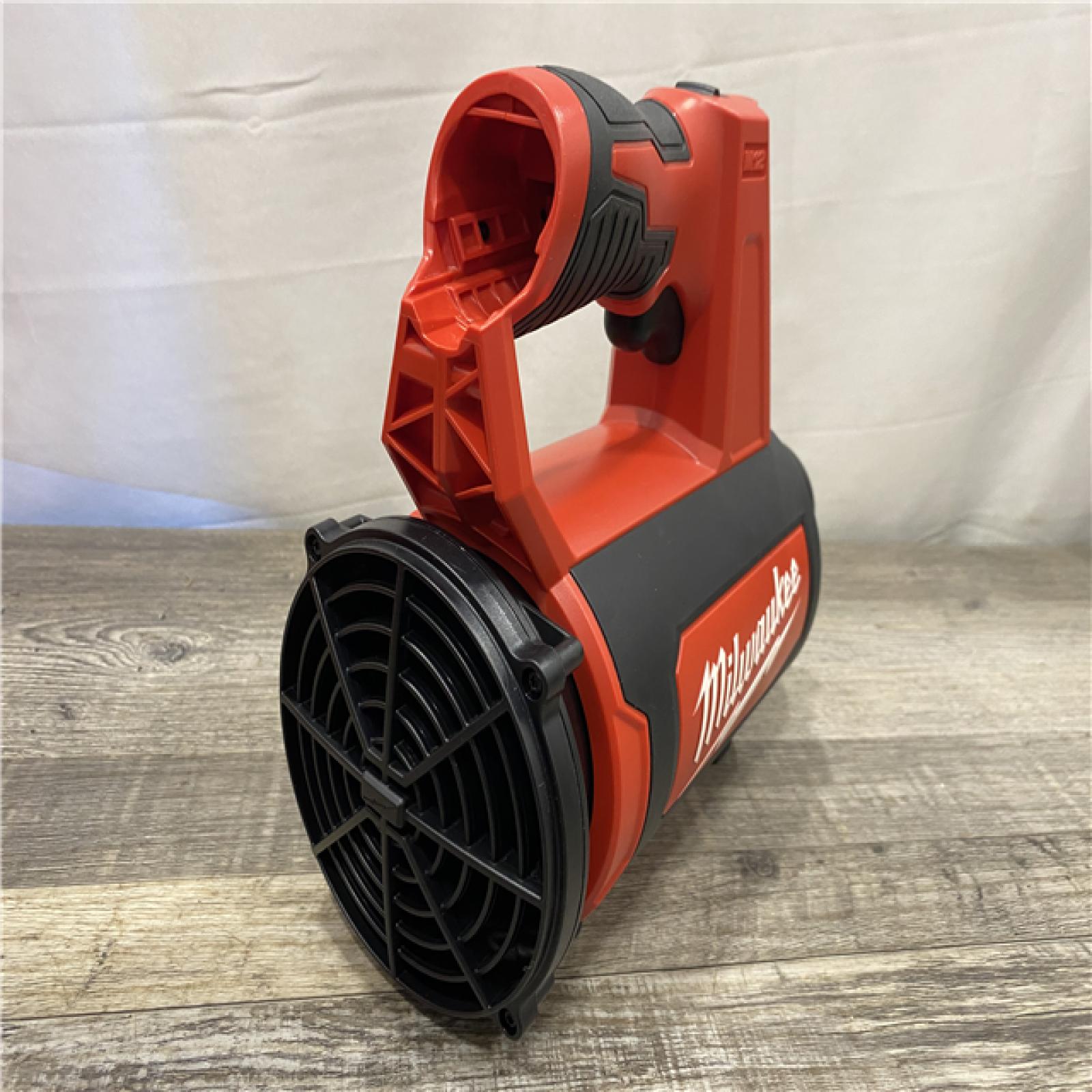 AS-IS Milwaukee 12V Lithium-Ion Cordless Compact Spot Blower (Tool-Only)