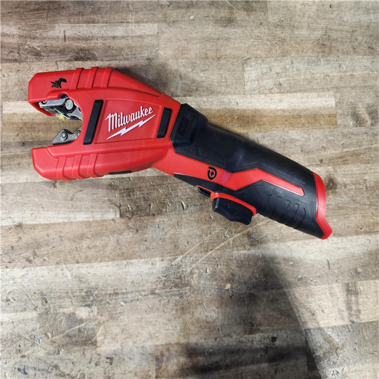 HOUSTON LOCATION - AS-IS Milwaukee M12 12-Volt Lithium-Ion Cordless Copper Tubing Cutter Kit with 1.5 Ah Battery  Charger and Hard Case