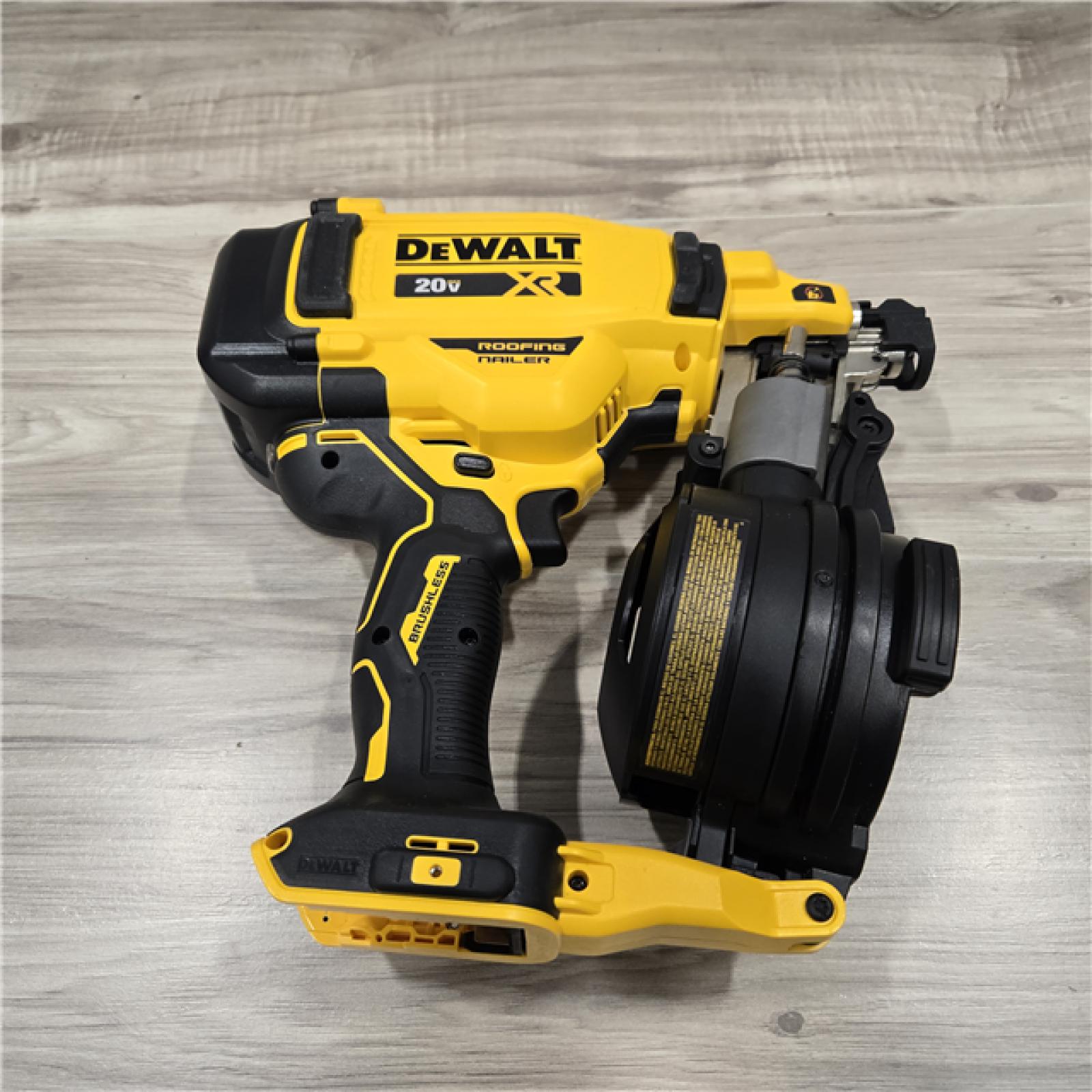 AS-IS DEWALT 2007898 Roofing Nailer Cordless Kit
