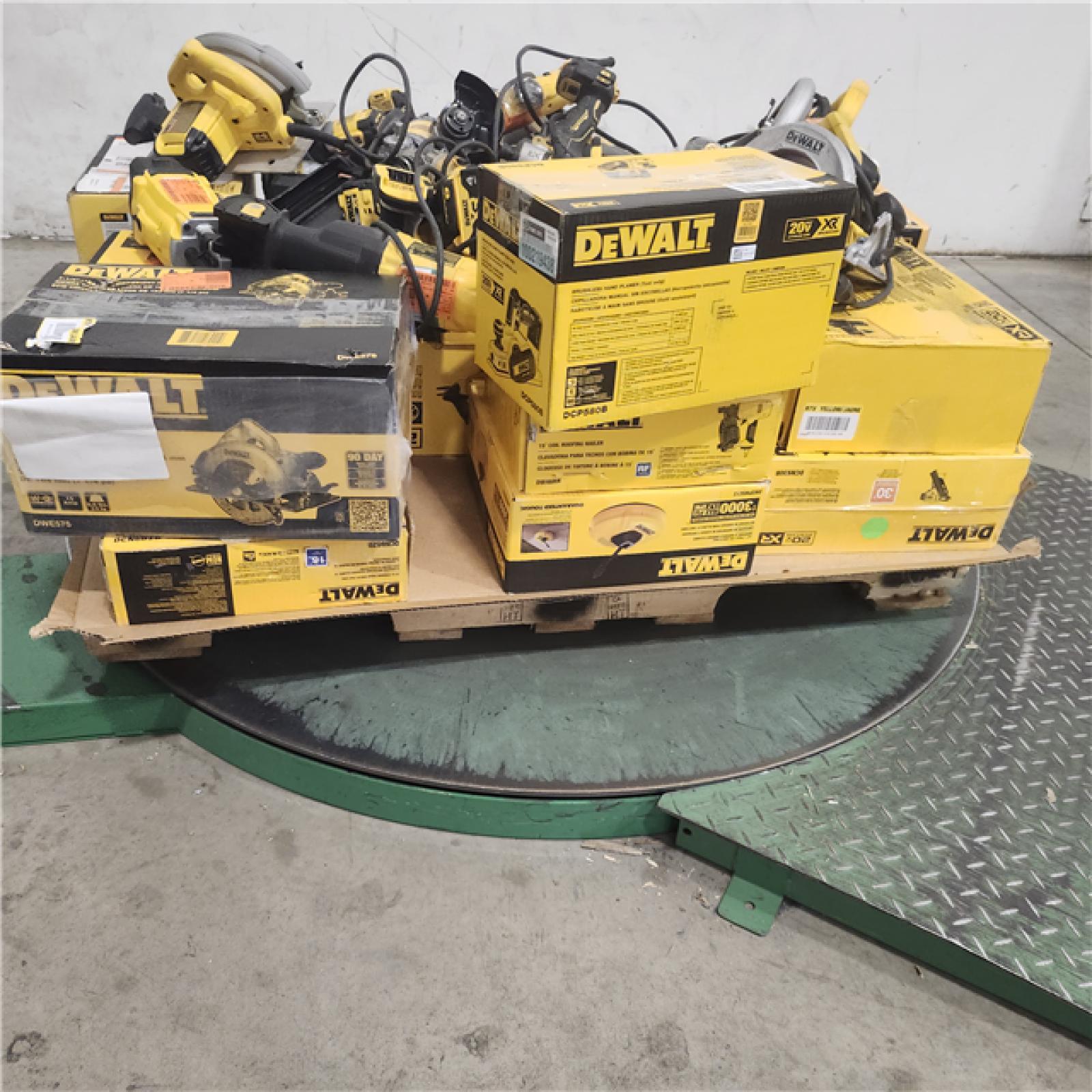 Dallas Location - As-Is DEWALT Tool Pallet