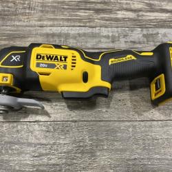 AS-IS DEWALT 20V MAX XR Cordless Brushless 3-Speed Oscillating Multi Tool Kit