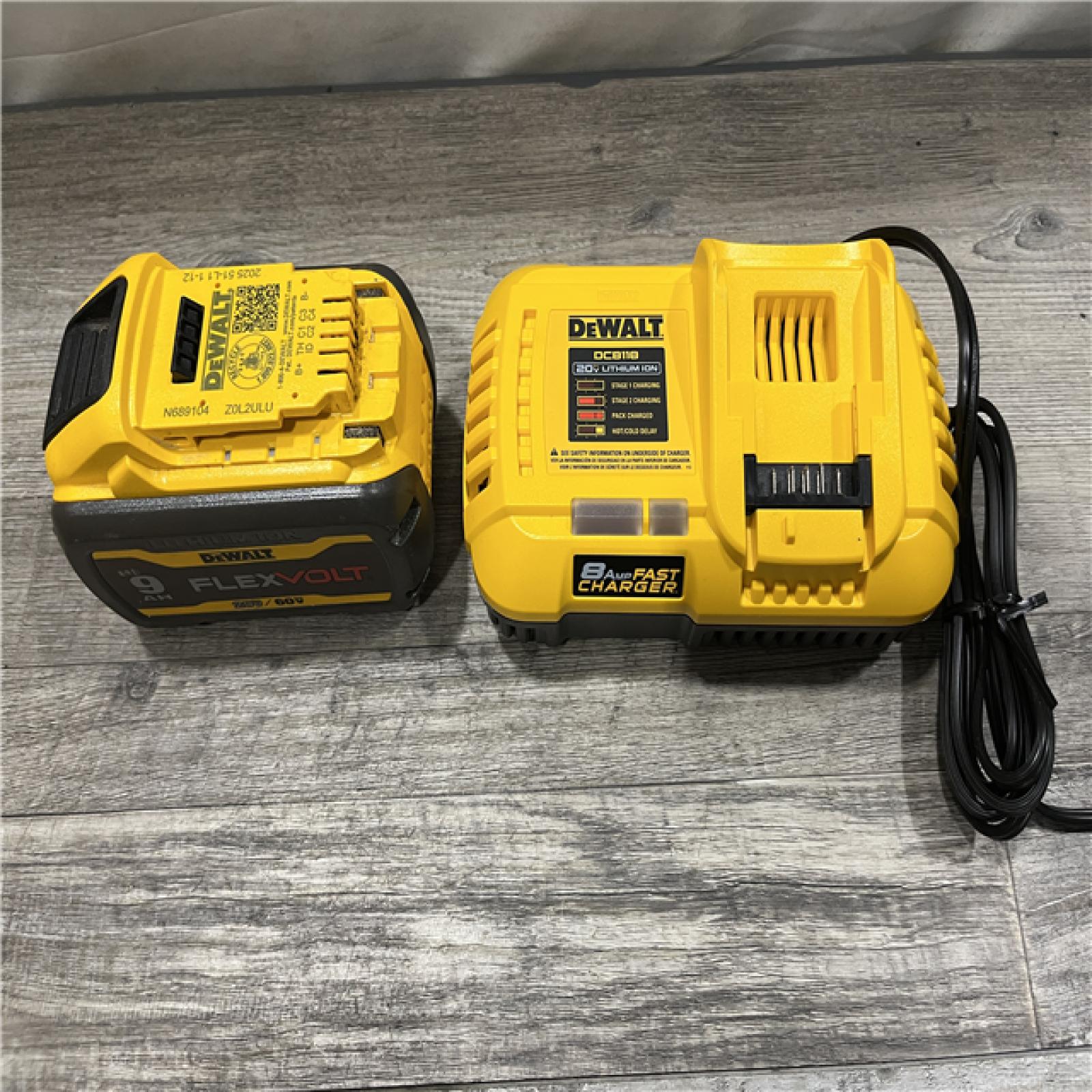 AS-IS DEWALT 20V/60V MAX FLEXVOLT Lithium-Ion 9.0Ah Battery and Charger Starter Kit