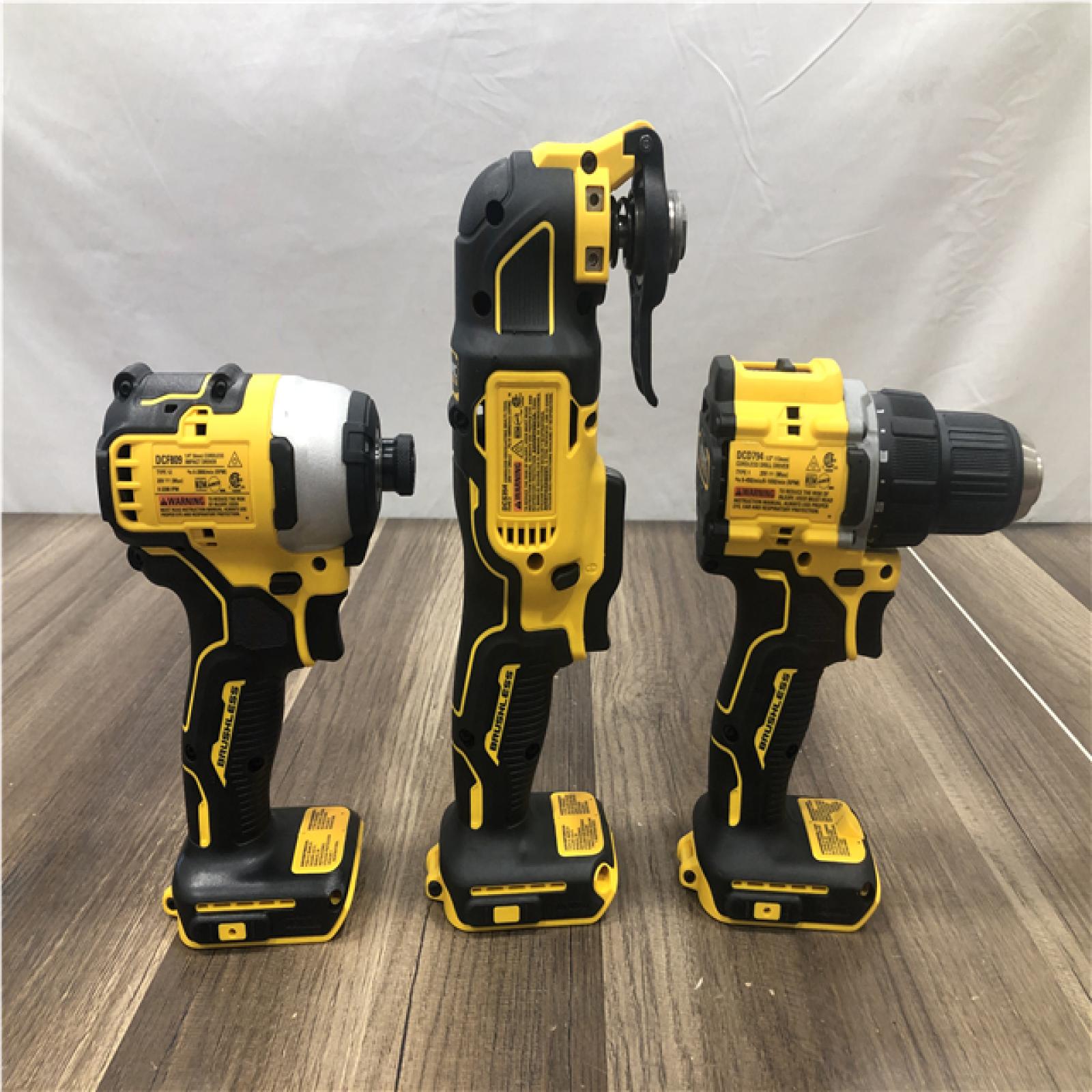 AS-IS DEWALT ATOMIC 20-Volt Lithium-Ion Cordless Brushless (4-Tool) Combo Kit