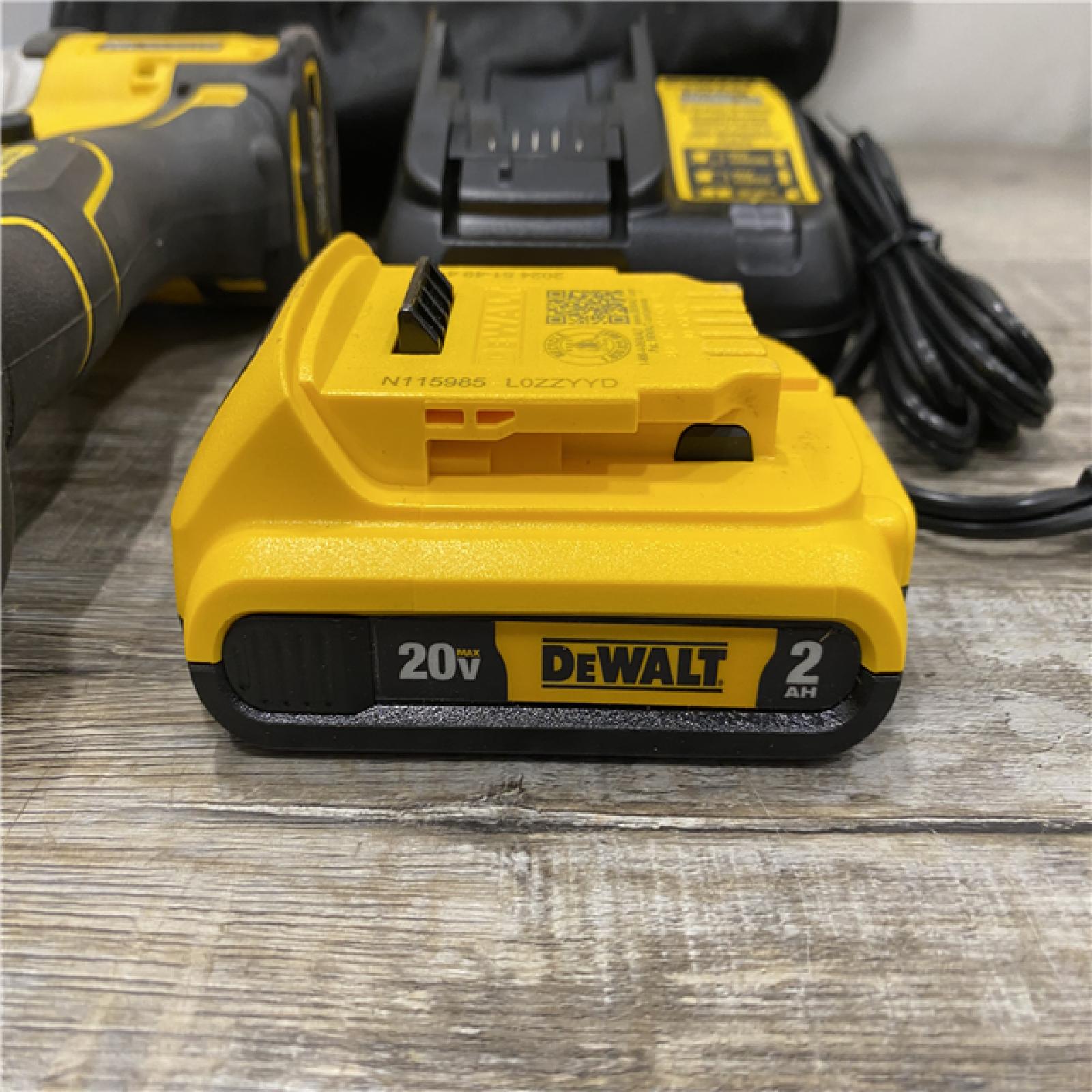 AS-IS DEWALT Atomic 20V Max Lithium-Ion Brushless Cordless Compact 1/4 in. Impact Driver Kit