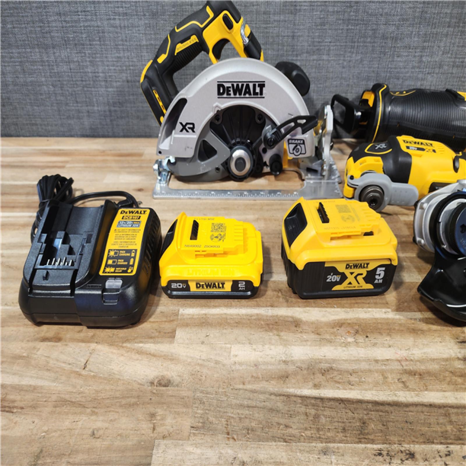 HOUSTON LOCATION - AS - IS DEWALT 20V MAX Lithium-Ion Cordless 6-Tool Combo Kit