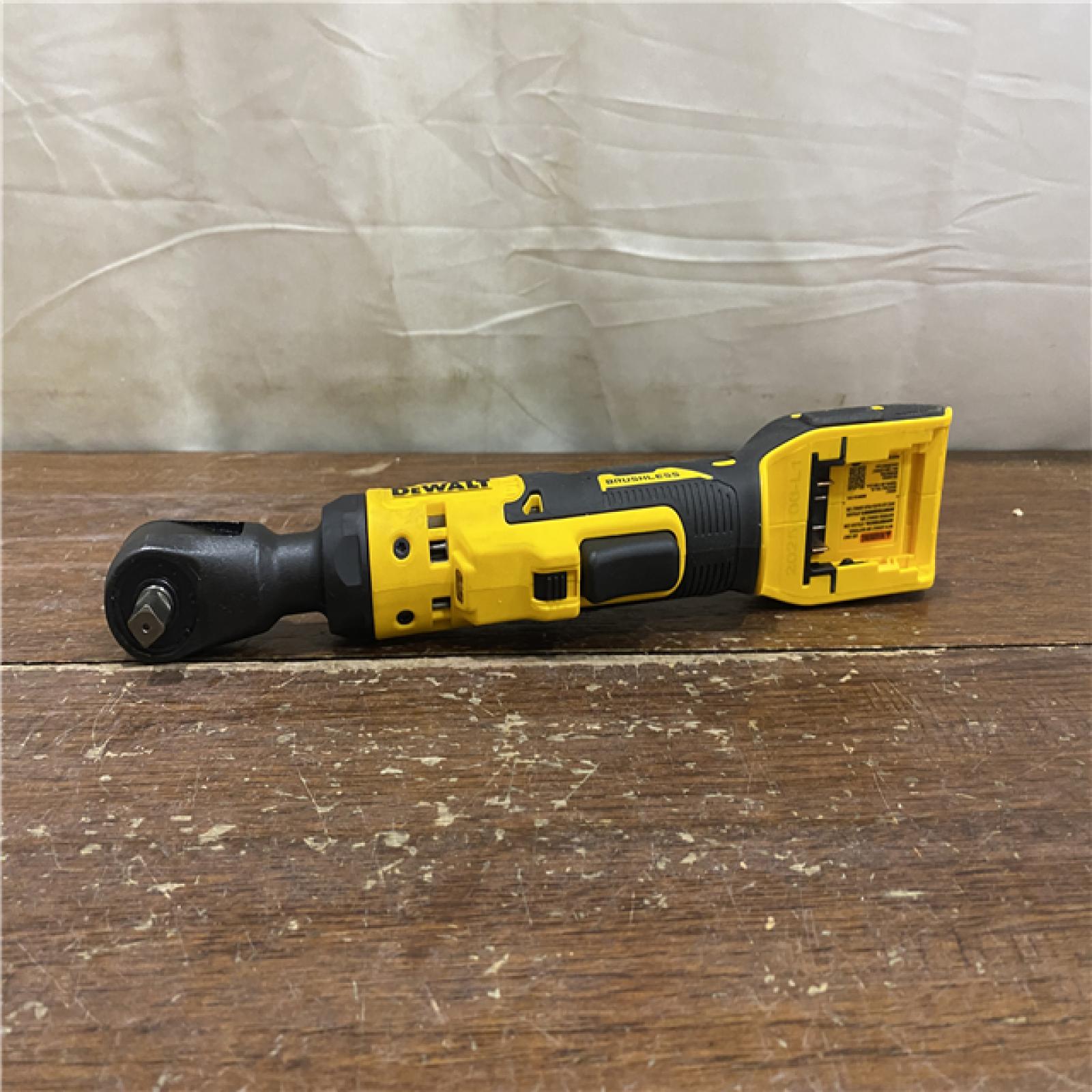 AS-IS ATOMIC 20V MAX Cordless 3/8 in. Ratchet (Tool Only)