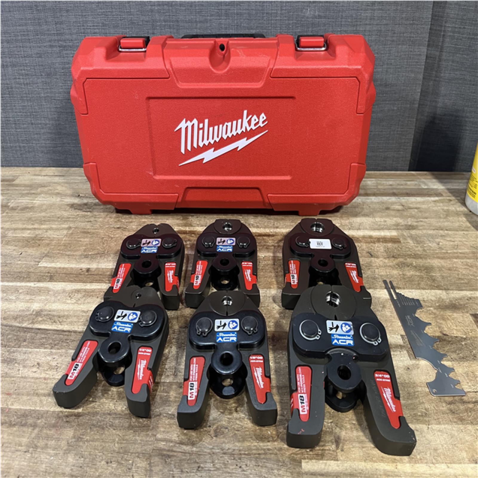 Houston Location AS-IS Milwaukee 1/4 - 7/8 STREAMLINE ACR PRESS JAW KIT FOR M18 FORCE LOGIC