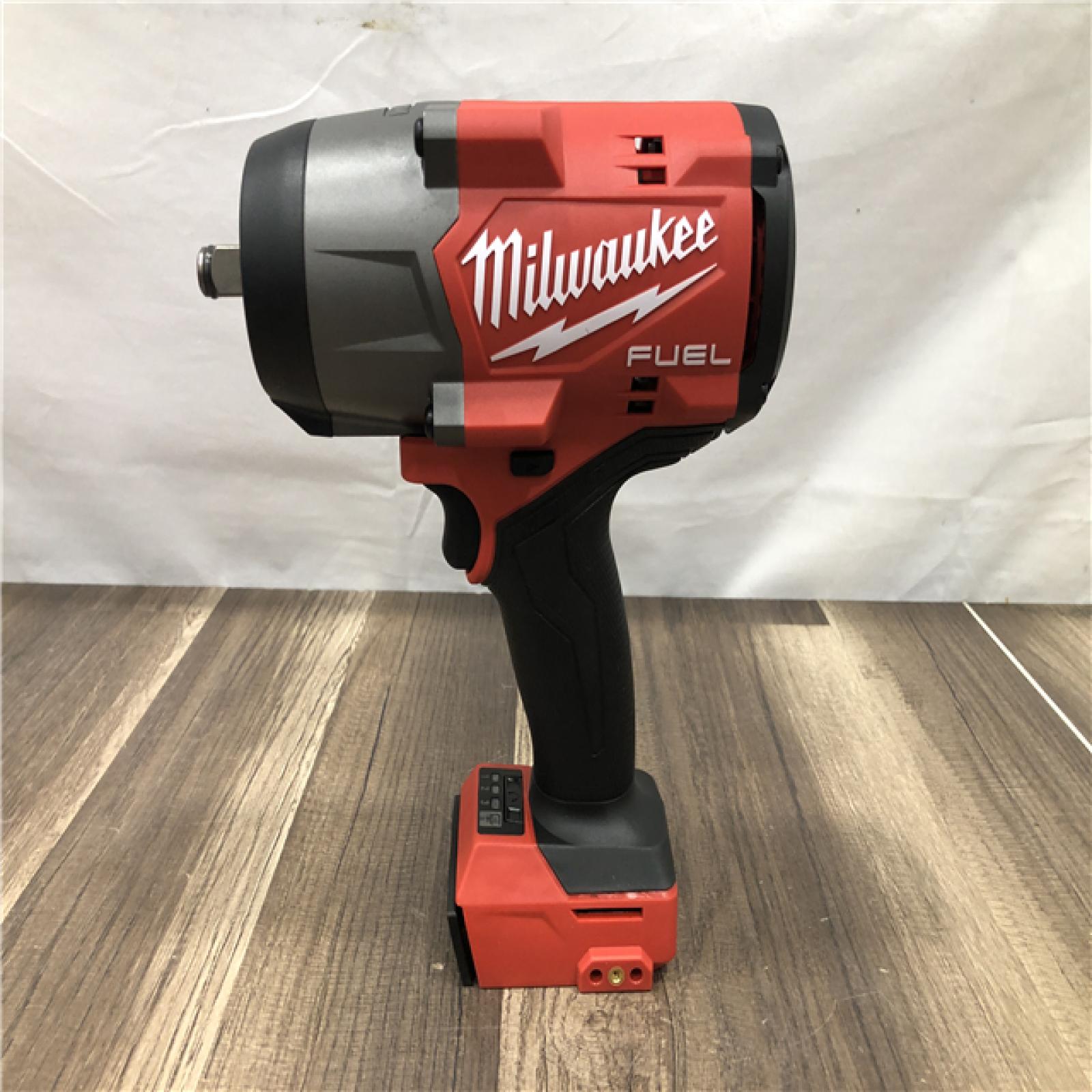 AS-IS Milwaukee  FUEL 18V Lithium-Ion Brushless Cordless 1/2 in. Impact Wrench w/Friction Ring Kit