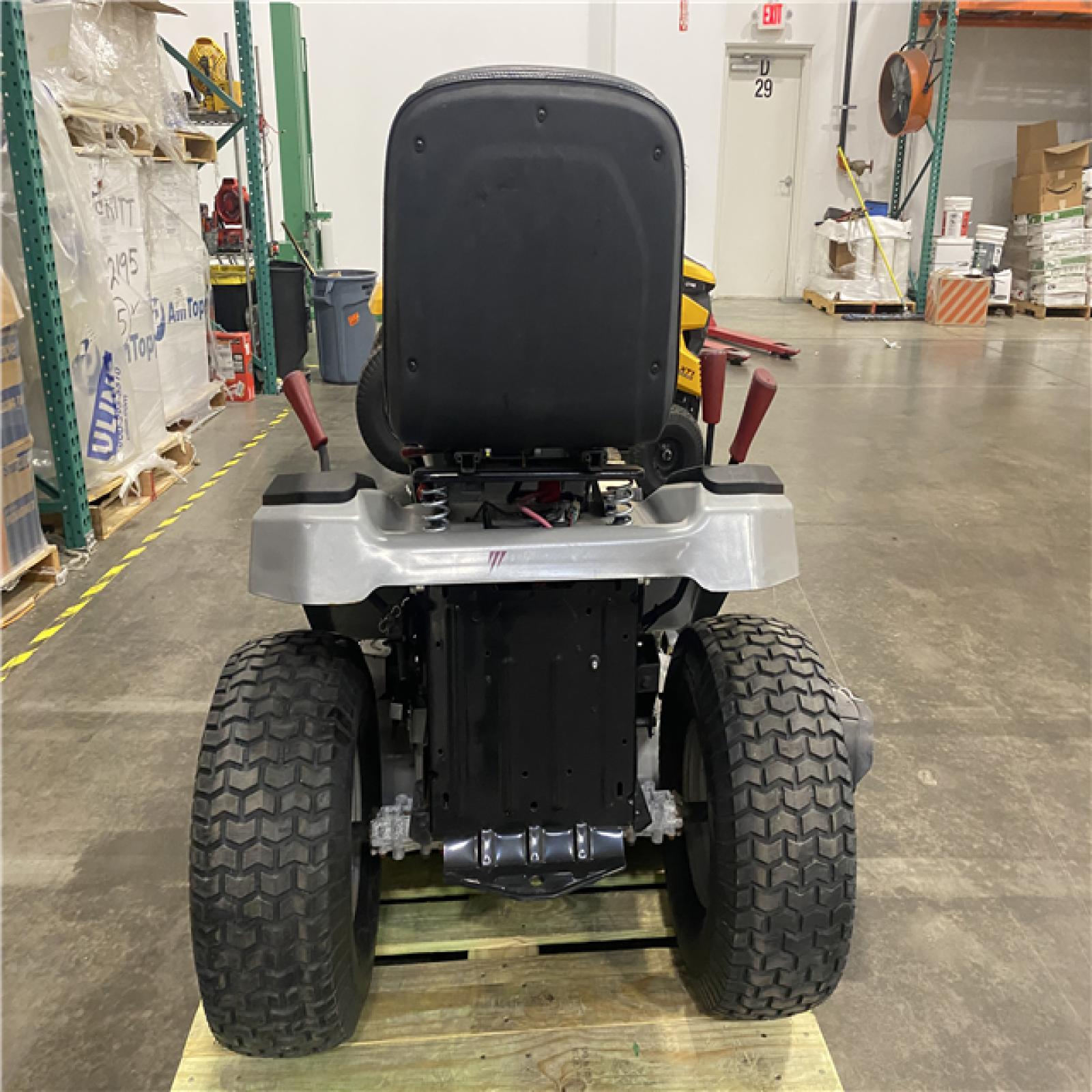 Dallas Location - As-Is Murray MT200 42 Riding Lawn Tractor