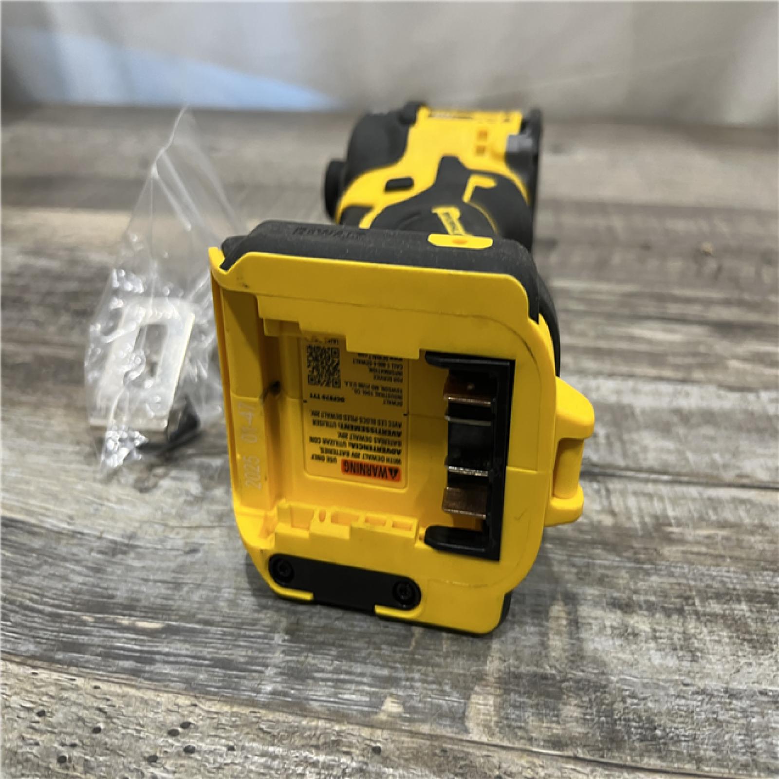 AS-IS DEWALT 20V XR Brushless Cordless 1/4 in. Quiet Hydraulic Impact Driver (Tool-Only)