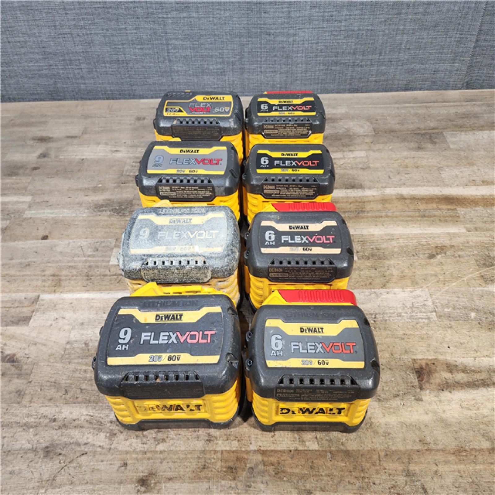 HOUSTON LOCATION - AS-IS DEWALT BATTERY PACK QTY - 8