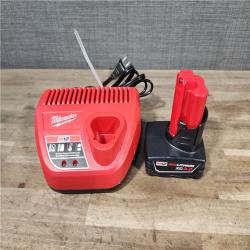 HOUSTON LOCATION - AS-IS Milwaukee Green 125 Ft. Cross Line and Plumb Points Laser Level Kit