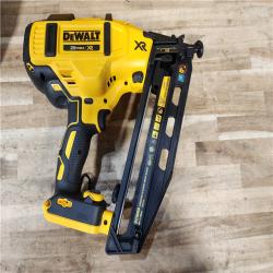 HOUSTON LOCATION - AS-IS DEWALT 20V MAX XR 16-Gauge Electric Cordless Angled Finishing Nailer Kit