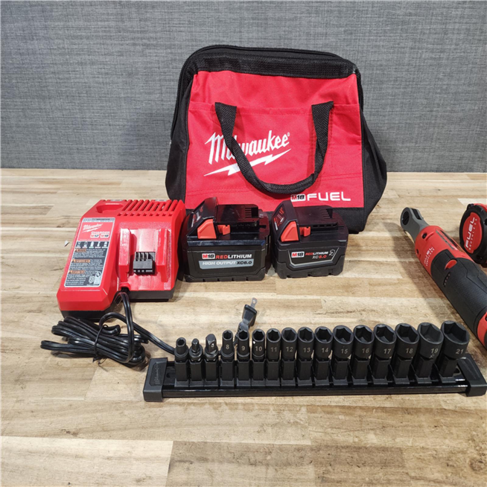 HOUSTON LOCATION - AS - IS Milwaukee 2 Tool Combo Kit W/ (2) Battery & Charger & SOCKET WRENCHES