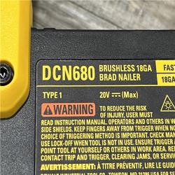 AS-IS DEWALT 20V MAX XR 18 Gauge Brad Nailer Kit